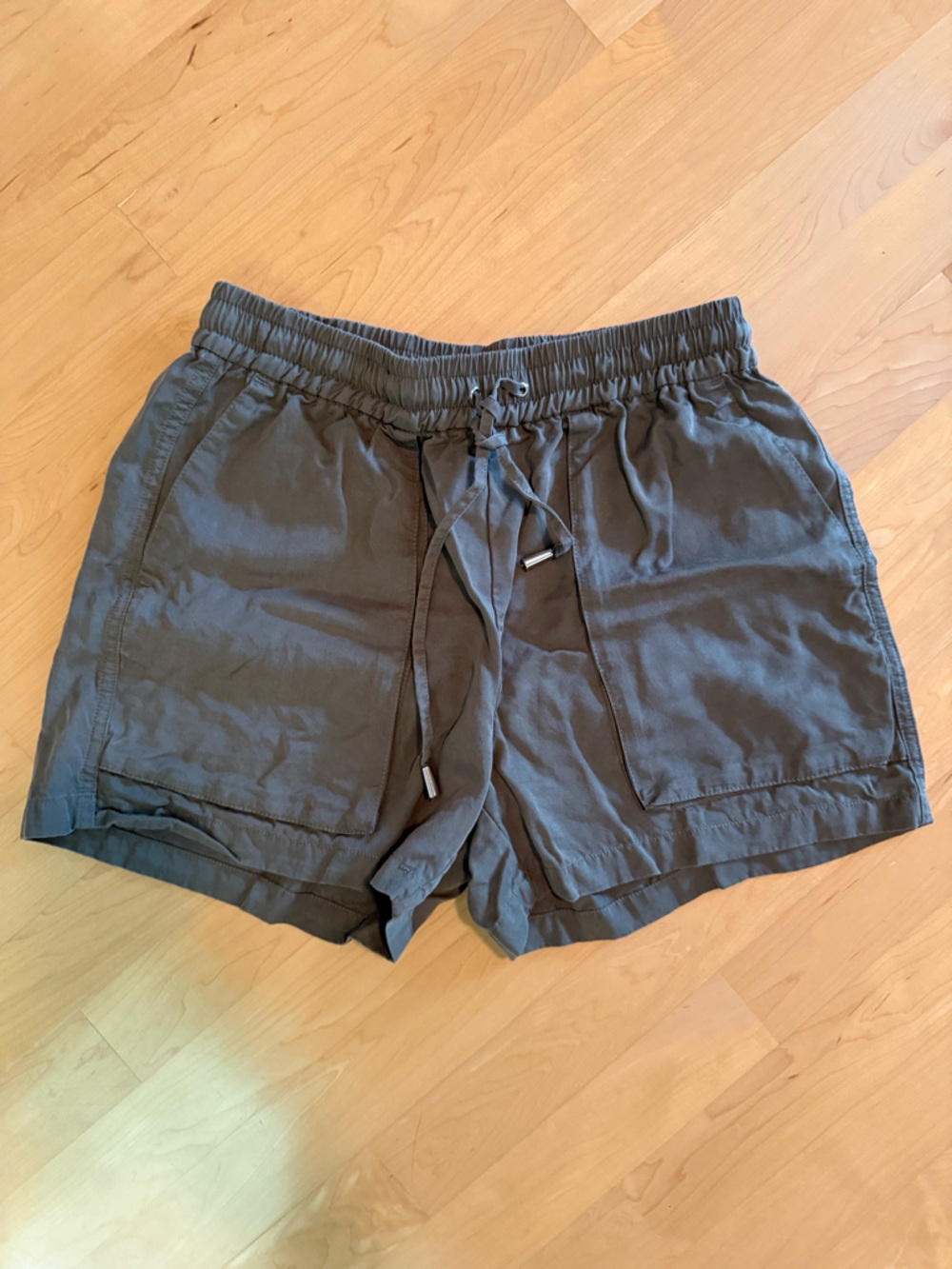 Elie Tahari Green Elastic Waist Shorts